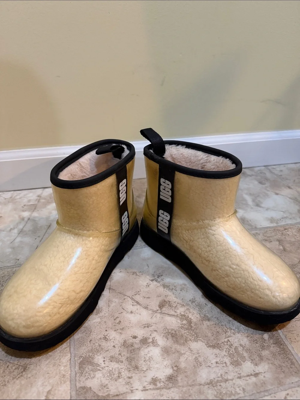 Kids UGG Classic Clear Mini Waterproof Ankle Boots
